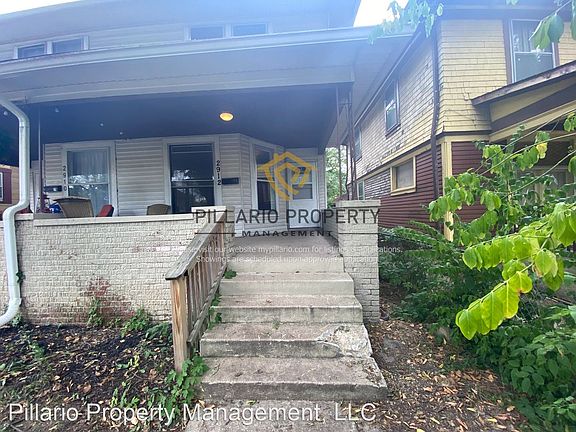 2nd image of 2912 Washington Blvd
