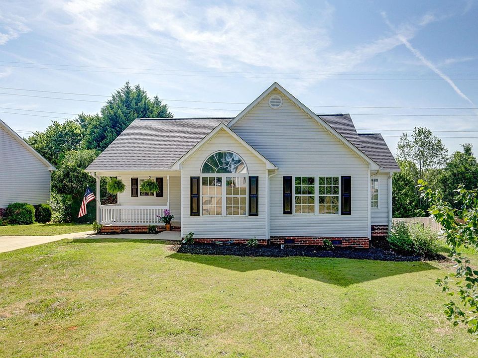 215 Queensbury Way, Spartanburg, SC 29302 Zillow
