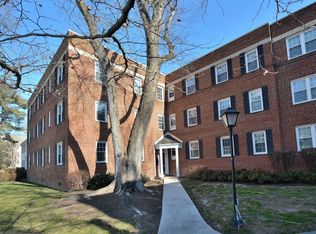 2902 13th Rd S #2102, Arlington, VA 22204