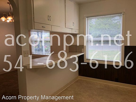 4th image of 12525 SE 24th Ave