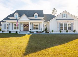 7301 Shadow Creek Dr, Hahira, GA 31632