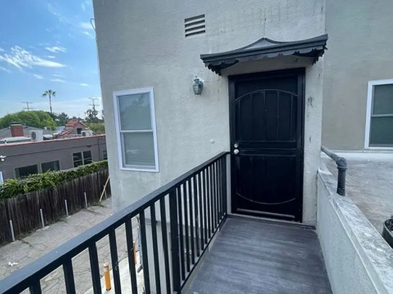 2000 Lincoln Blvd — Photo 12