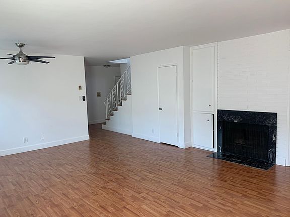 5th image of 11744 Darlington Ave APT 208