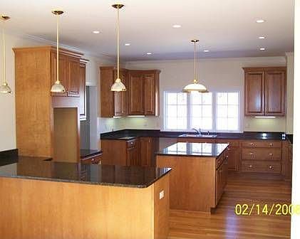 4th image of 42 Avalon Dr