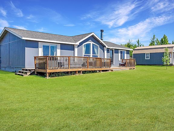 3rd image of 499 Grandview Dr