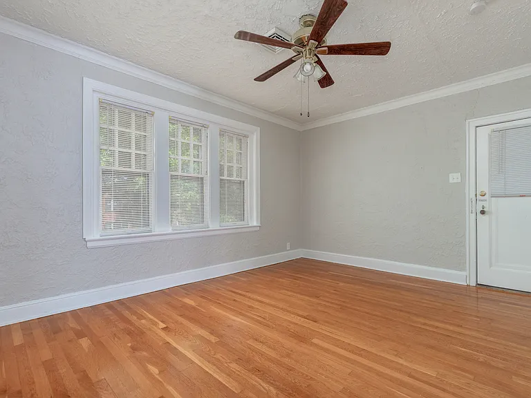 7234 Amherst Ave #2W — Photo 10