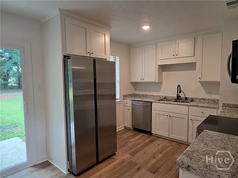 205 Whitehall Ave — Photo 7