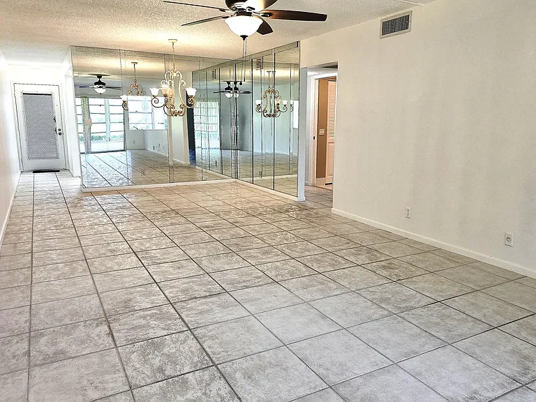 2803 Victoria Way #B1 — Photo 5