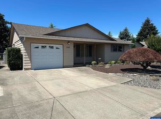 543 S Cascade Dr, Woodburn, OR