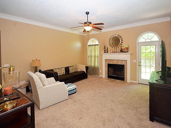 2nd image of 218 Mill Creek Ct