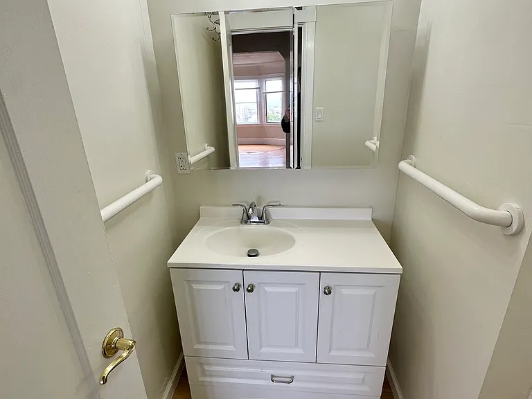2530 Balboa St #14 — Photo 6