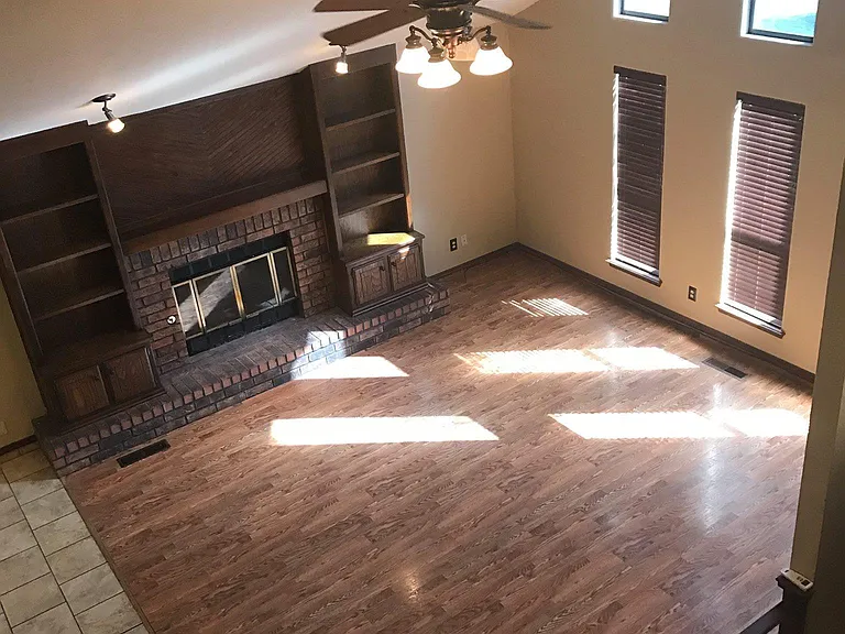 733 N Ludy Way — Photo 2