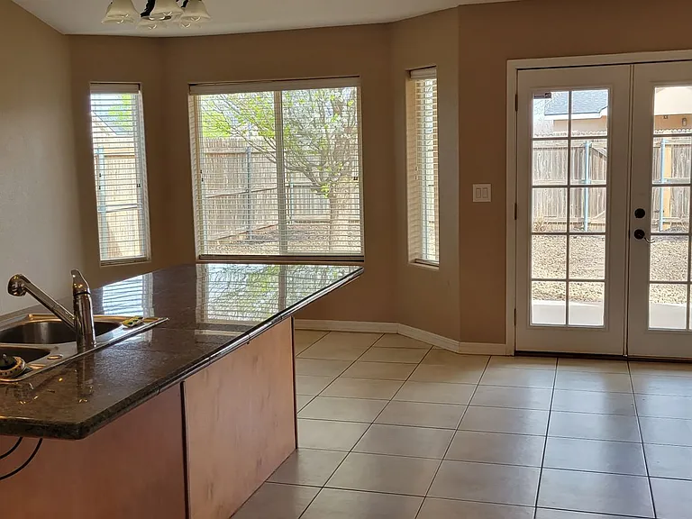 3000 Elizabeth Ct — Photo 7