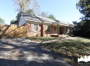 934 Farmington Dr N, Southaven, MS 38671