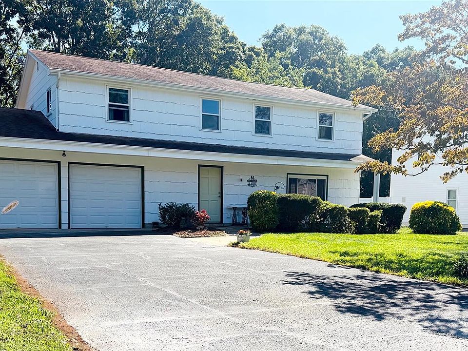1st image of 38 Appel Drive E