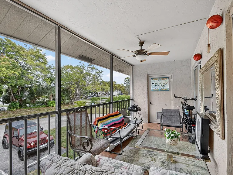 4191 S 57th Ave #G — Photo 6