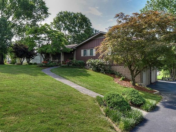 3rd image of 2313 Jennings Dr