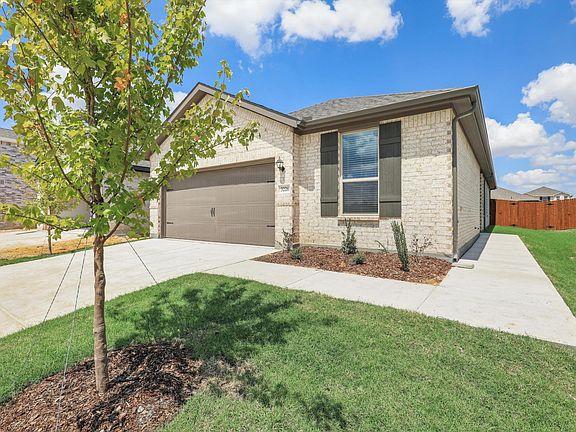 2nd image of 3226 Shortgrass Ln