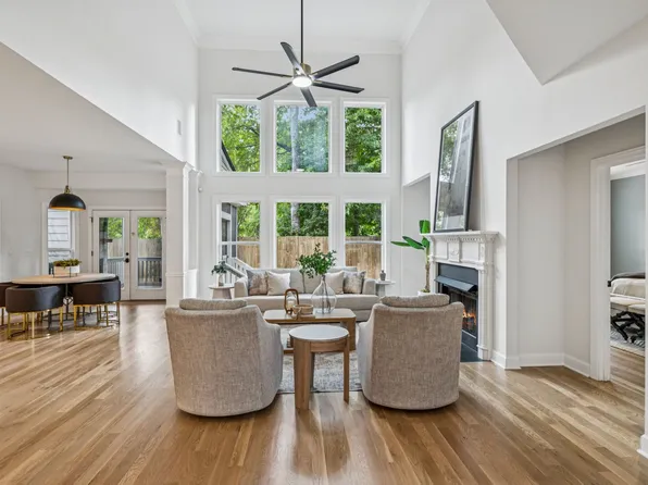 1113B Biltmore Dr, Nashville, TN 37204