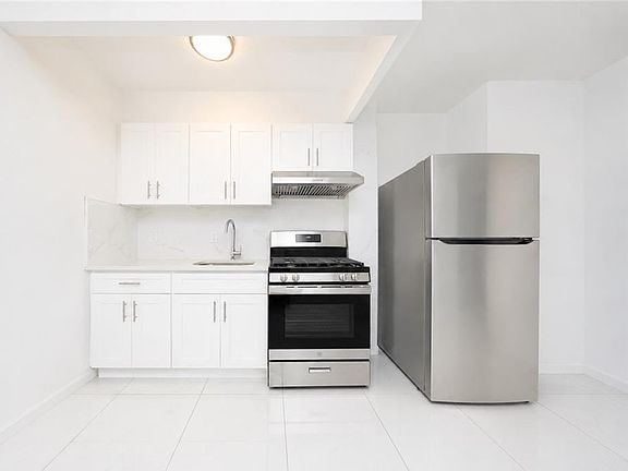 4th image of 921 60th St #2A