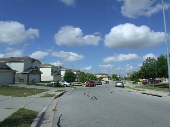2nd image of 12833 White House St