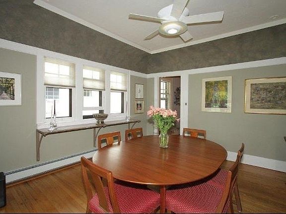 3rd image of 2419 E Shorewood Blvd