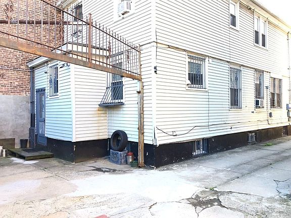 4th image of 42-23 Judge St