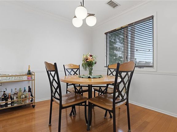 5th image of 4320 Belleview Ave APT 206