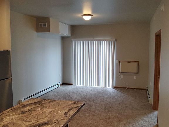 4th image of 1560 Hartford St #105