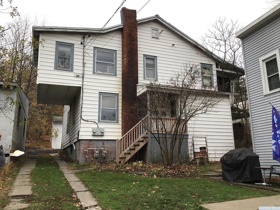 1st image of 3232 Worth Ave #1
