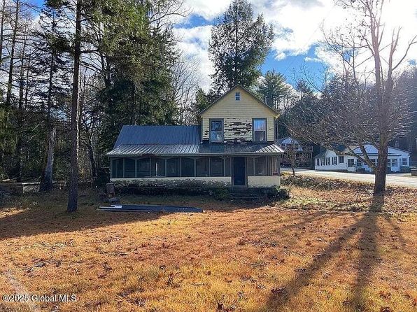 998 W Mountain Road, Hadley, NY 12835