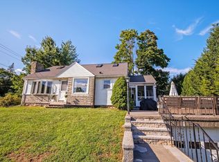 4 Coburn Ave, Dracut, MA 01826
