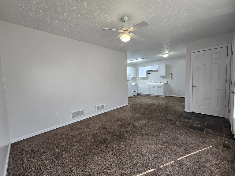 9343 W Watergate Rd — Photo 4