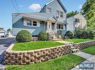 135 S Main St, Lodi, NJ 07644