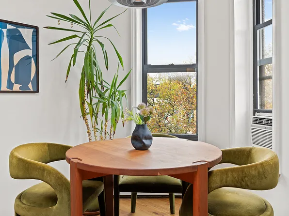 634 11th Street image 3 of 9