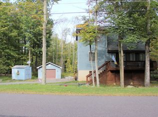 107 Parkwood Dr, Lake Ariel, PA 18436