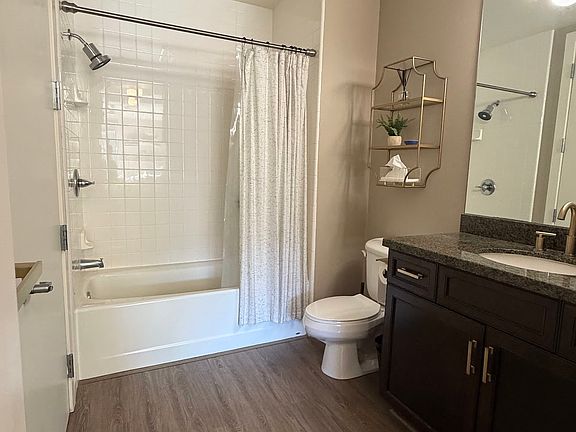 3rd image of 88 Townsend St APT 313
