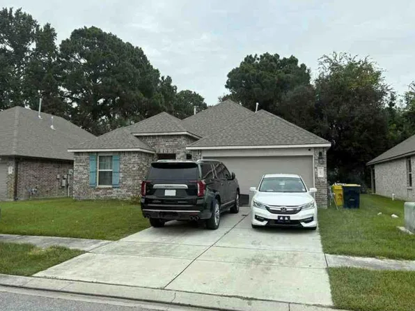 107 Saddle Crest Dr, Lafayette, LA 70507