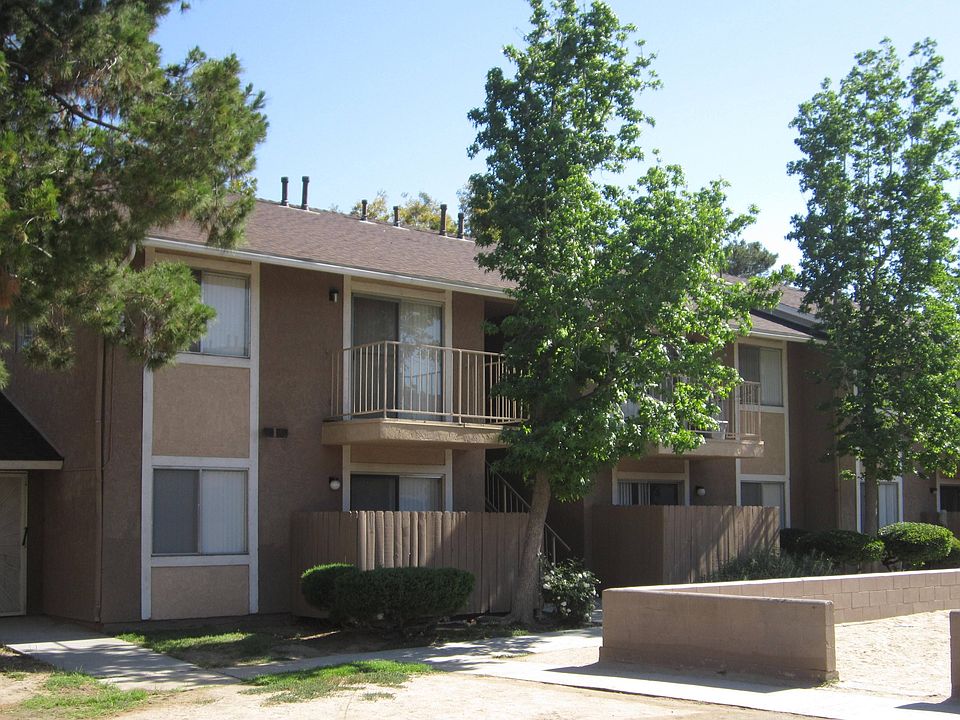2nd image of 25955 Base Line St APT 123