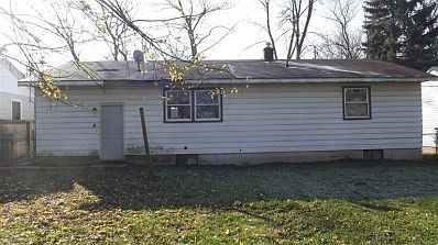 3rd image of 1709 E Evans Ave