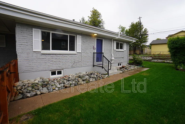 2268 W Maplewood Ave — Photo 1