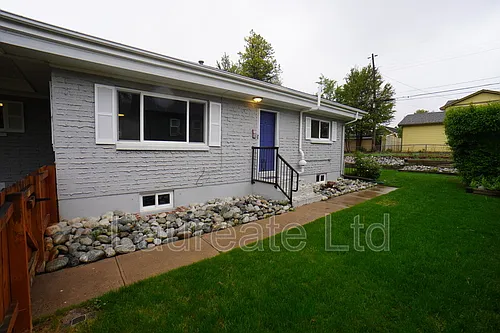2268 W Maplewood Ave Photo 1