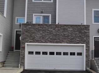 13 Stetson Pl, Danbury, CT 06811