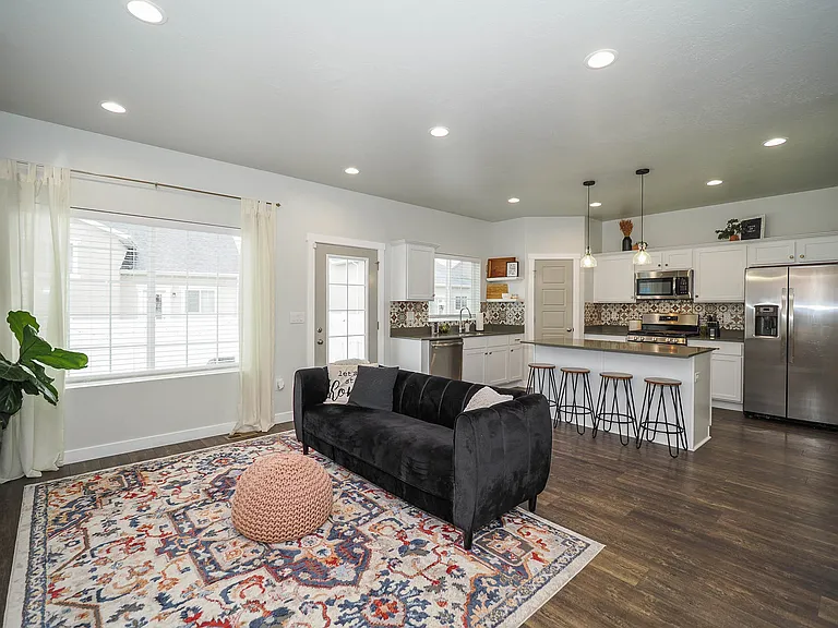 5830 N Goldfinch Ln — Photo 4
