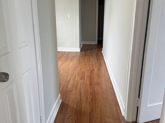 5th image of 21-06 35th St Unit #5g
