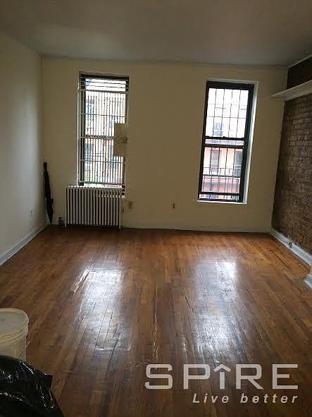 2nd image of 428 W 46th St APT 1D