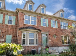 1857 Westleigh Dr, Glenview, IL 60025