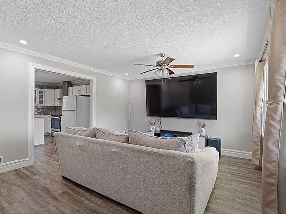 4th image of 1754 18th Ave