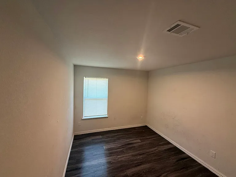 5509 Nielan St #B — Photo 12