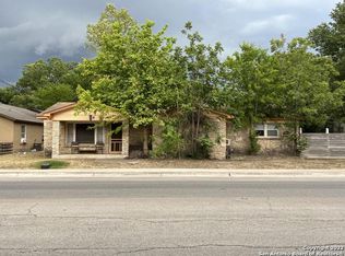 1422 River Rd, San Marcos, TX 78666